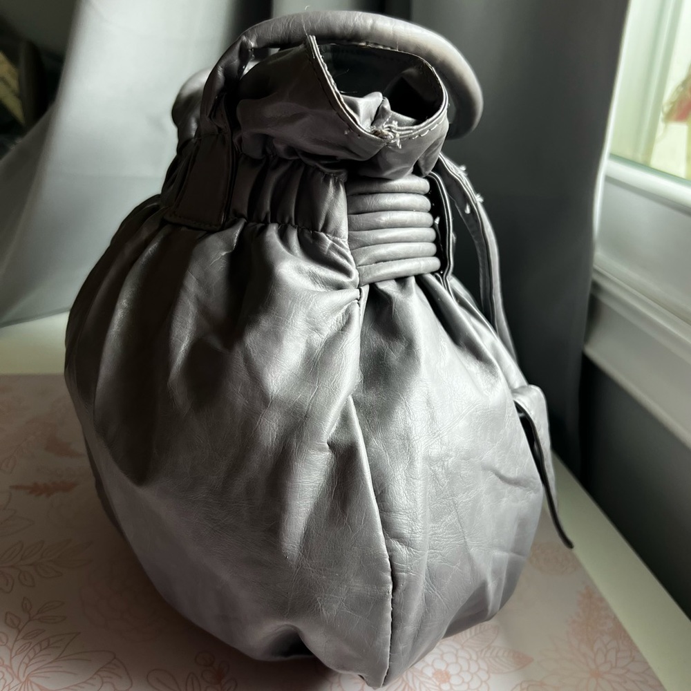 Braided Gray Cauldron Tote Bag - Picture 7 of 10